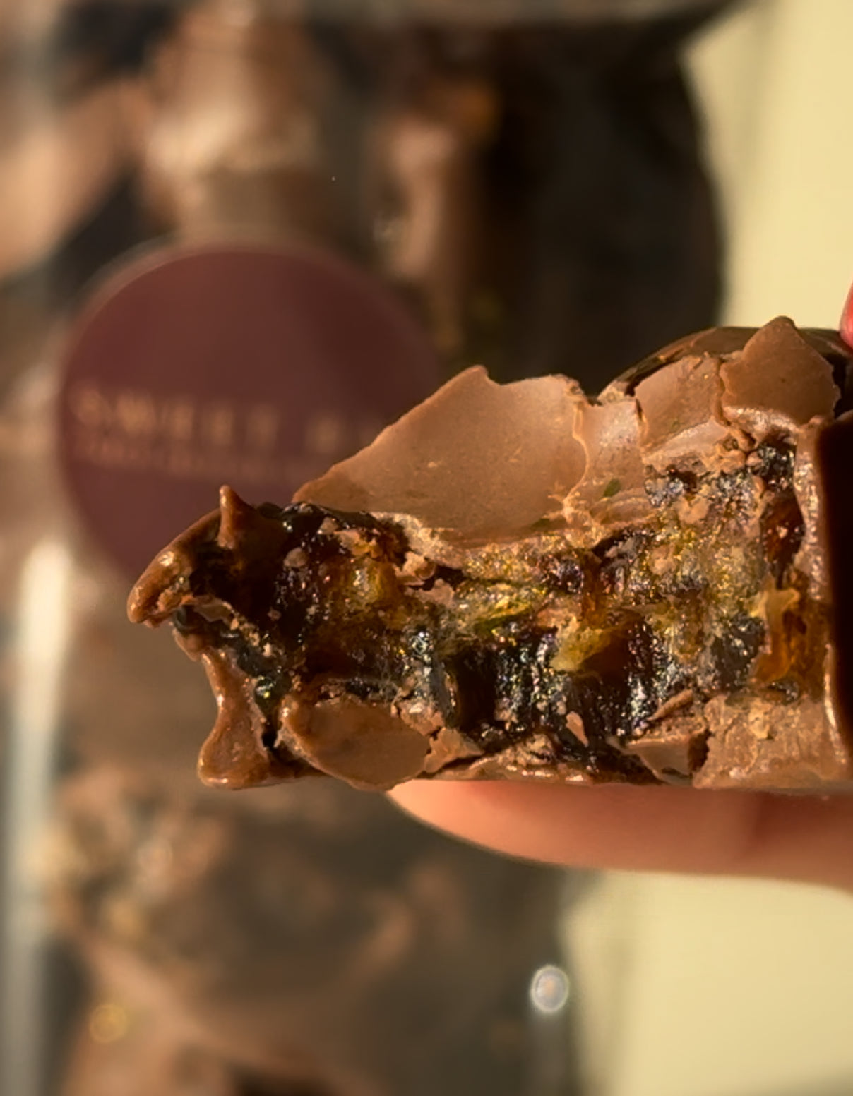 Tâmaras com Cobertura de Chocolate Ao Leite