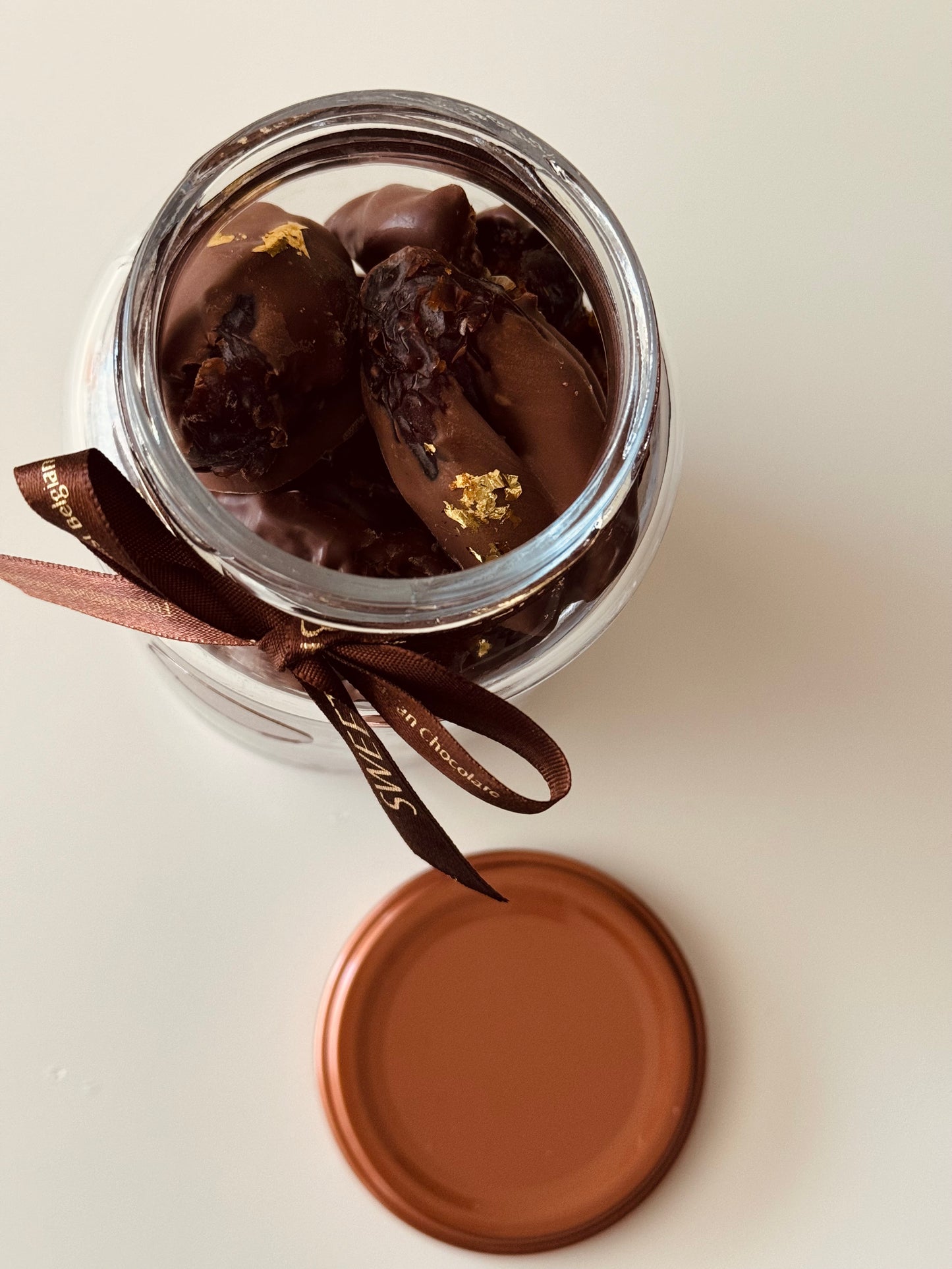 Tâmaras com Cobertura de Chocolate Ao Leite