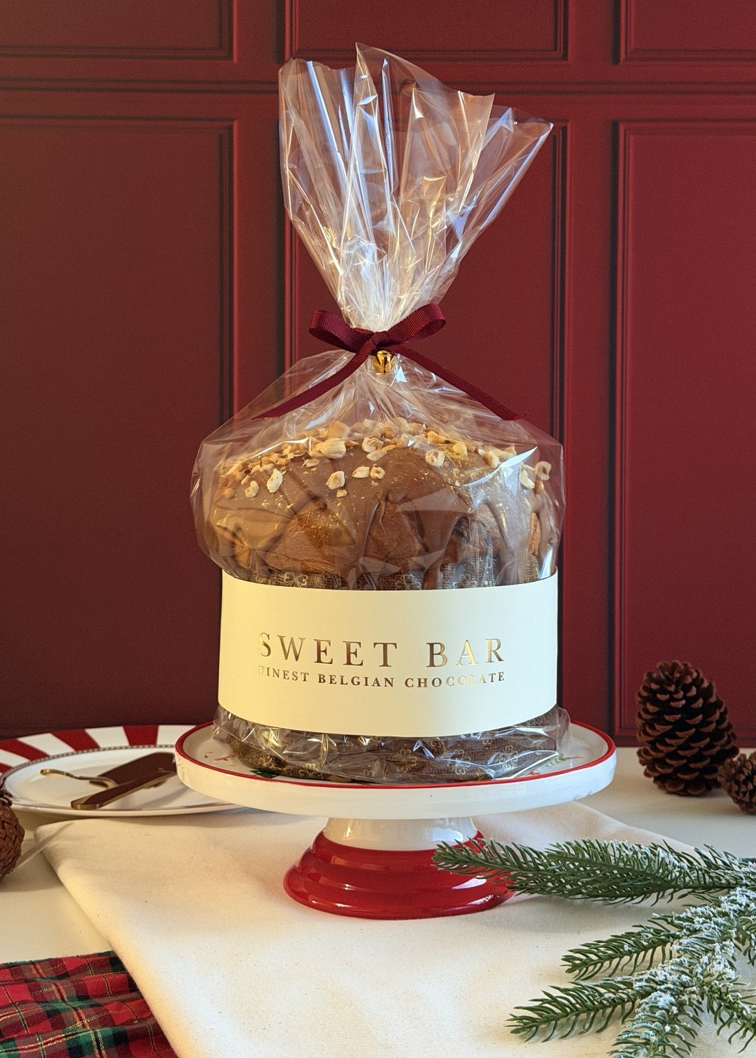 Panetone Gourmet de chocolate belga ao leite com avelãs e crispearls - foto 4